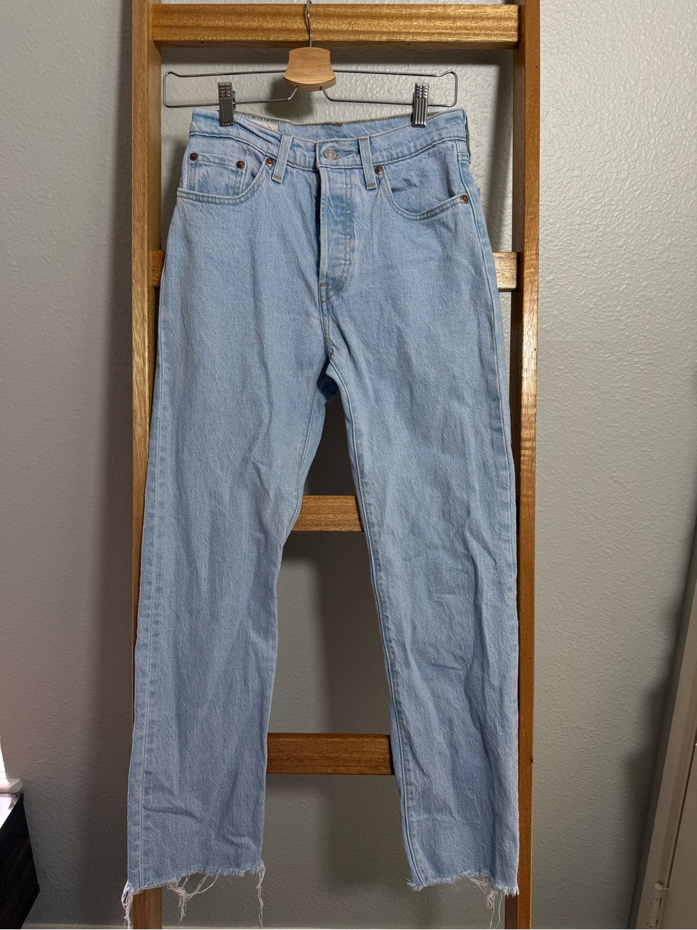 Women’s Levi’s 501 - Light Wash with Distressed Hem